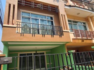 For sale 3 bed townhouse in Pak Kret, Nonthaburi