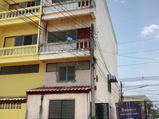 For sale 3 bed townhouse in Mueang Loei, Loei