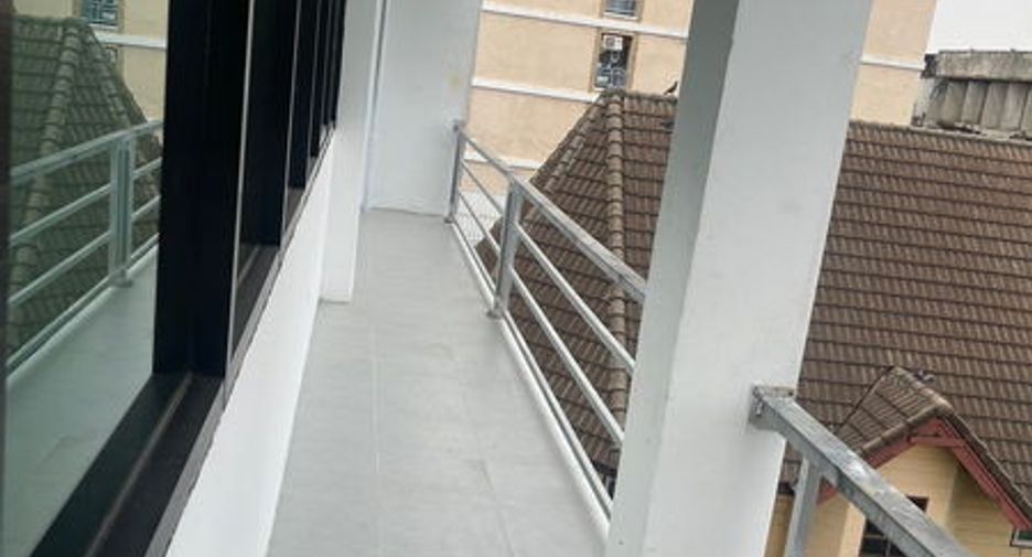 For rent そして for sale 1 Beds office in Lat Phrao, Bangkok