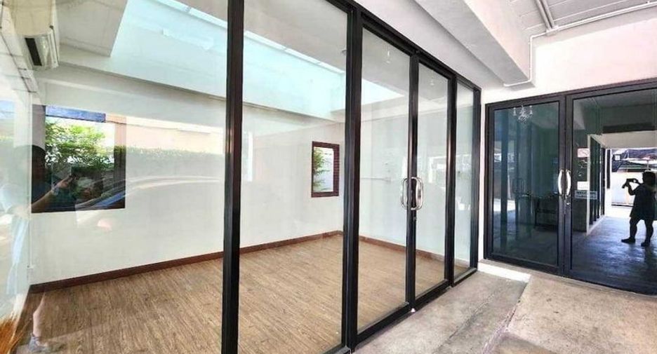 For rent and for sale 1 bed office in Din Daeng, Bangkok