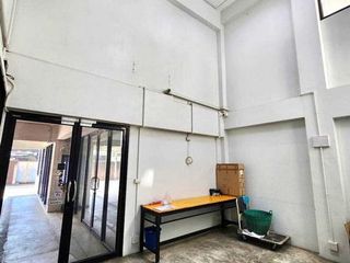 For rent and for sale 1 bed office in Din Daeng, Bangkok
