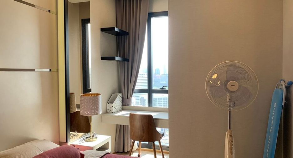 À louer 1 chambre condo à Bang Rak, Bangkok
