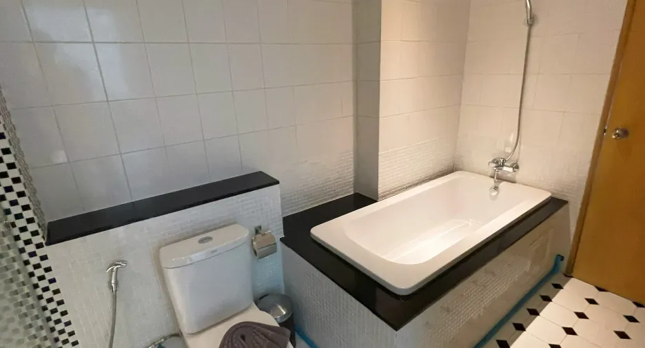 For sale 1 bed condo in Kathu, Phuket