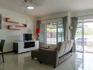 For sale 2 bed townhouse in Hua Hin, Prachuap Khiri Khan