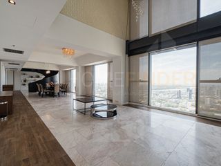 For sale 4 Beds house in Sathon, Bangkok