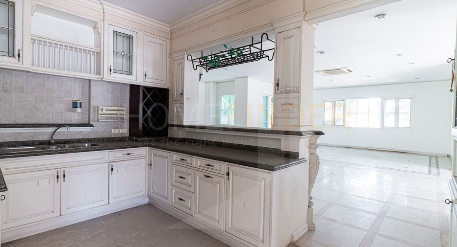 For sale 3 bed house in Pak Kret, Nonthaburi