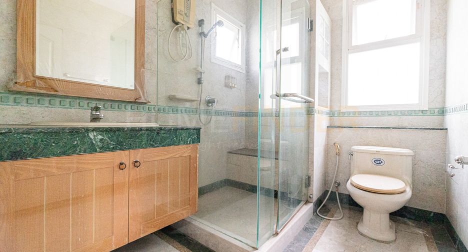 For sale 3 bed house in Pak Kret, Nonthaburi
