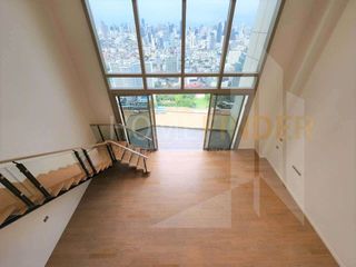 For sale 4 Beds house in Khlong San, Bangkok