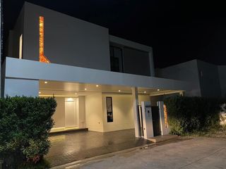 For sale 4 Beds house in Mueang Phuket, Phuket