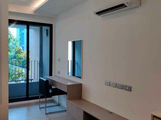 For sale 1 bed condo in Khlong Toei, Bangkok