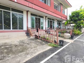 For sale 10 bed townhouse in Muak Lek, Saraburi