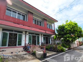 For sale 10 bed townhouse in Muak Lek, Saraburi