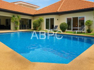 For rent and for sale 5 bed house in Jomtien, Pattaya