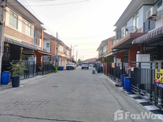 For sale 3 bed townhouse in Phan Thong, Chonburi