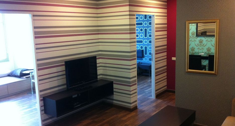 For sale 2 bed condo in Ratchathewi, Bangkok
