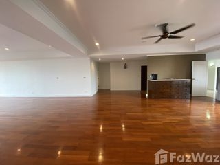 For rent 4 bed condo in Watthana, Bangkok