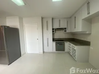 For rent 4 bed condo in Watthana, Bangkok