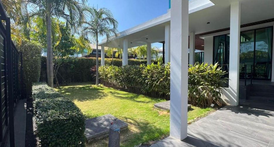 For rent 4 bed villa in Mueang Phuket, Phuket