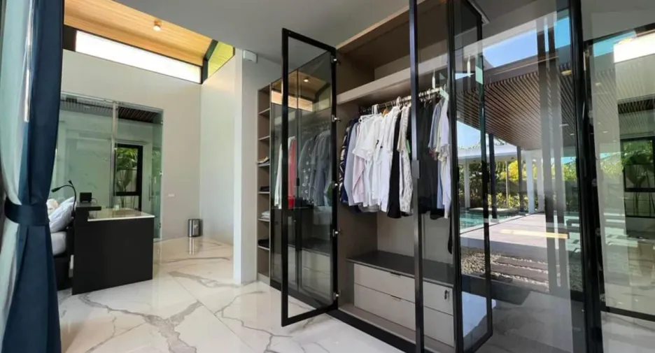 For rent 4 bed villa in Mueang Phuket, Phuket
