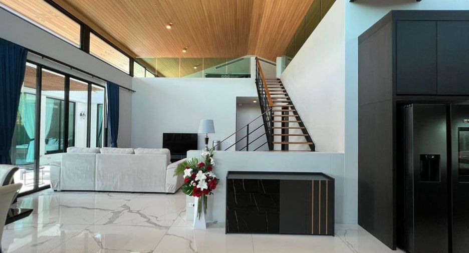 For rent 4 bed villa in Mueang Phuket, Phuket