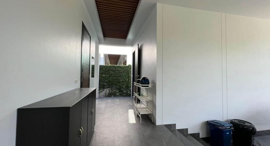 For rent 4 bed villa in Mueang Phuket, Phuket
