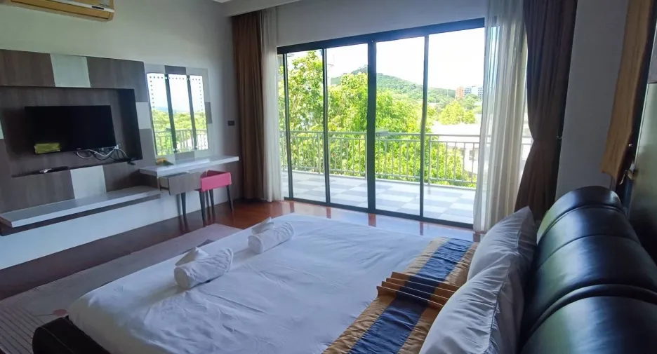 For rent 2 bed condo in Mueang Phuket, Phuket