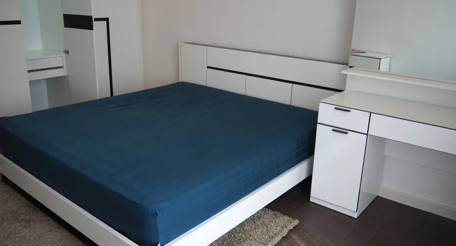 For rent 2 bed condo in Sathon, Bangkok