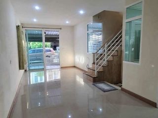 For rent 4 Beds townhouse in Nong Khaem, Bangkok