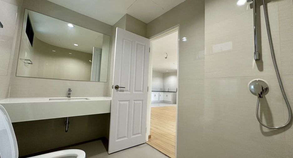 For sale 2 bed condo in Mueang Nonthaburi, Nonthaburi