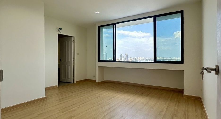 For sale 2 bed condo in Mueang Nonthaburi, Nonthaburi