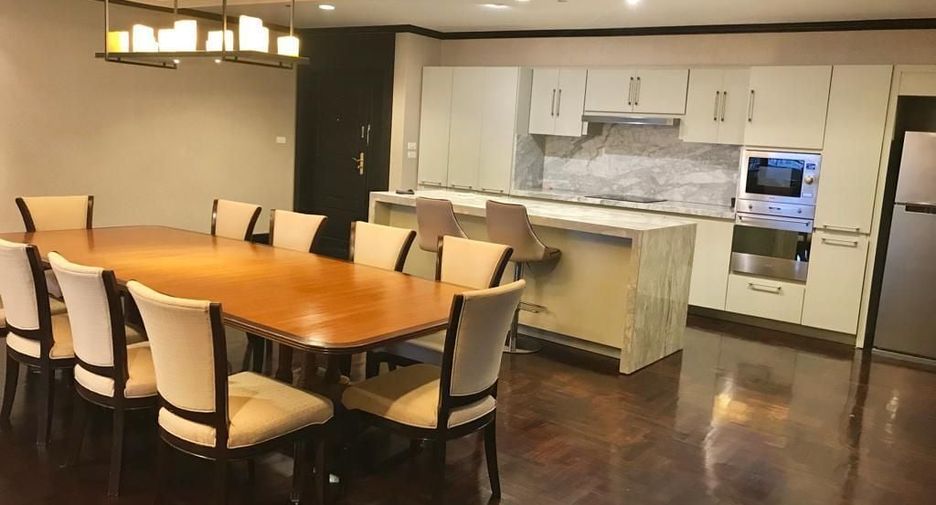 For rent 4 bed condo in Watthana, Bangkok