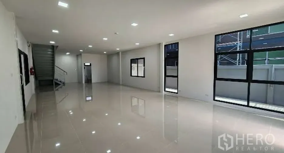 For rent warehouse in Bang Bo, Samut Prakan