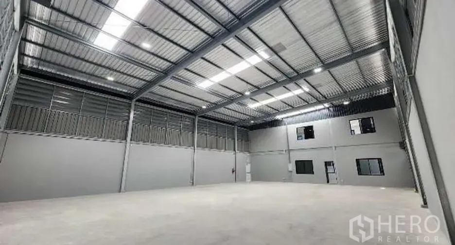 For rent warehouse in Bang Bo, Samut Prakan