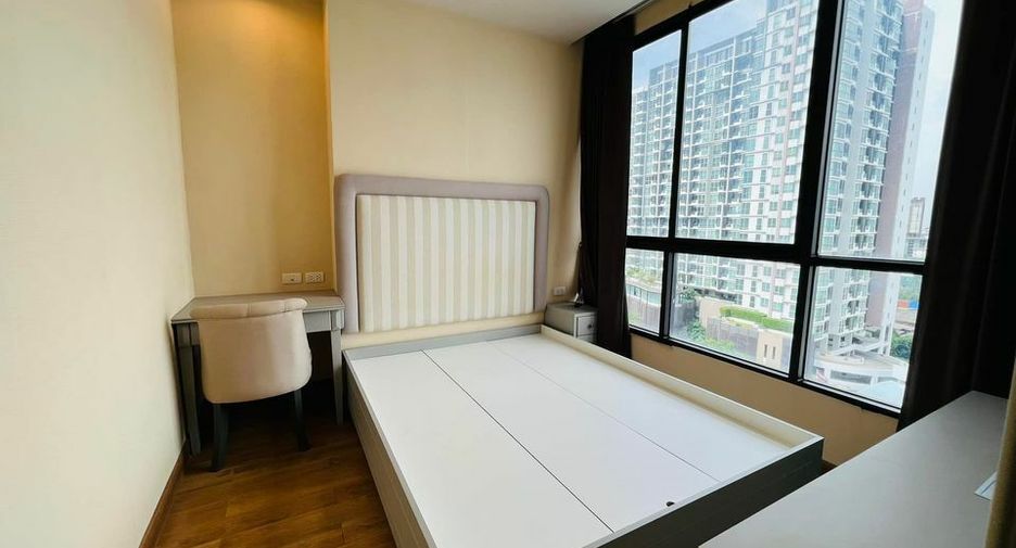 For sale 1 bed condo in Phaya Thai, Bangkok