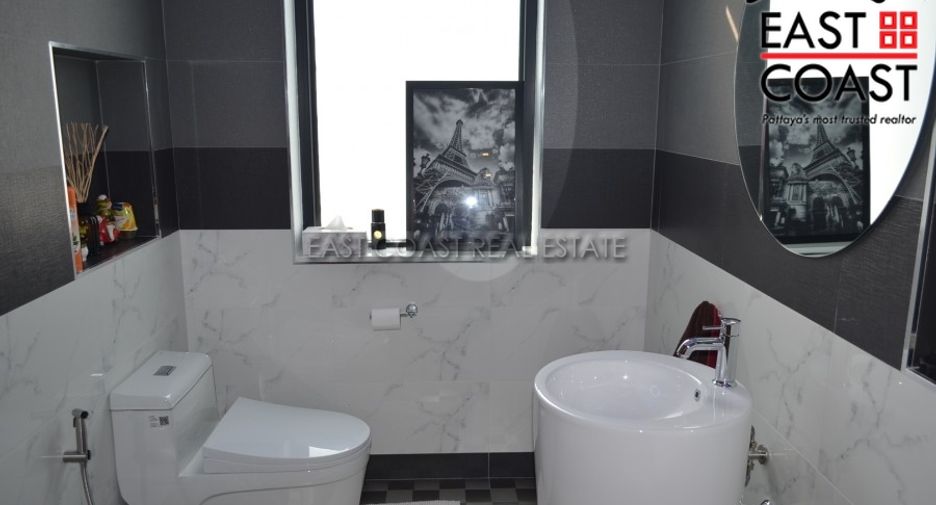 For sale 4 bed house in Bang Lamung, Chonburi