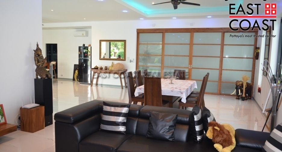 For sale 4 bed house in Bang Lamung, Chonburi