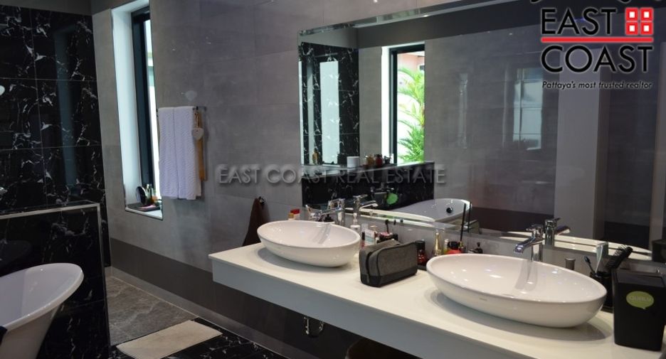 For sale 4 bed house in Bang Lamung, Chonburi