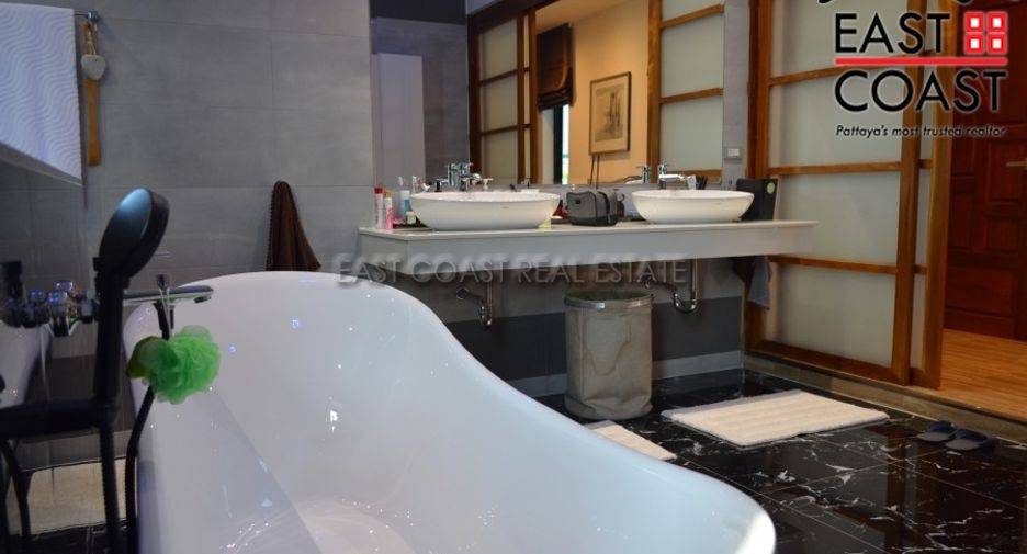 For sale 4 bed house in Bang Lamung, Chonburi