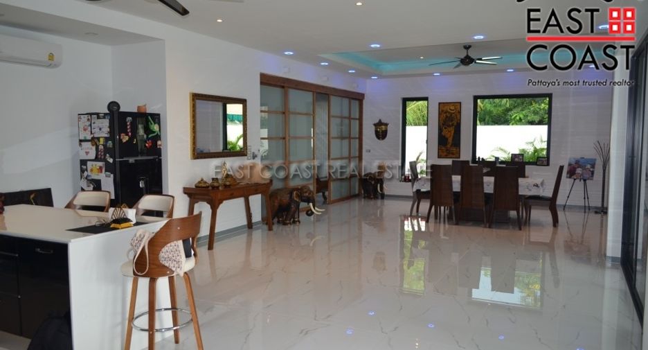 For sale 4 bed house in Bang Lamung, Chonburi