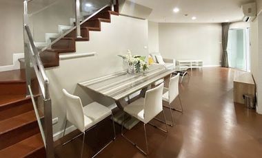 For rent 3 bed condo in Huai Khwang, Bangkok