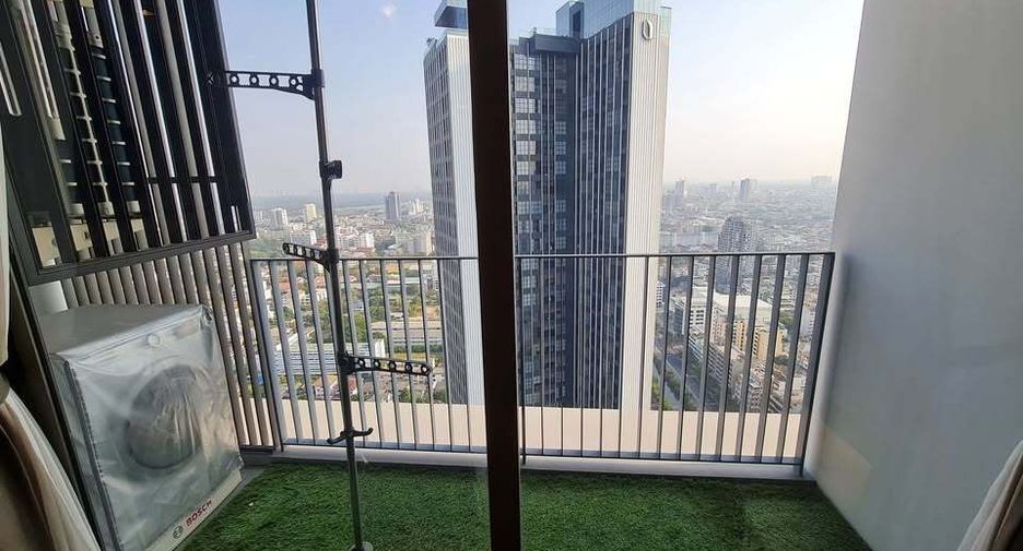 For rent スタジオ condo in Sathon, Bangkok