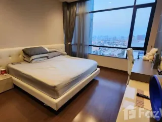 For rent 2 Beds condo in Huai Khwang, Bangkok