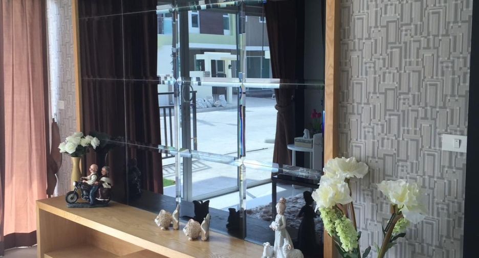 For sale 4 bed house in Sai Noi, Nonthaburi