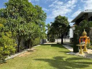 For rent 4 bed house in Mueang Chiang Mai, Chiang Mai