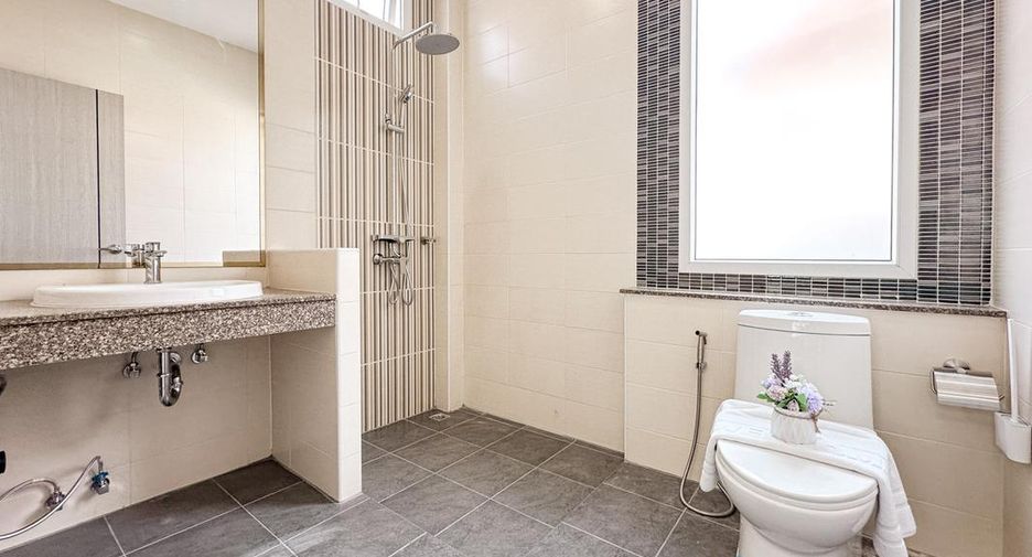 For sale 3 bed house in Bang Lamung, Chonburi