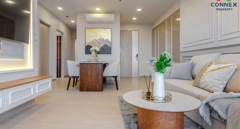 For rent 3 bed condo in Huai Khwang, Bangkok