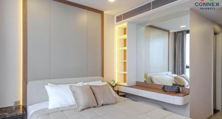 For rent 3 bed condo in Huai Khwang, Bangkok
