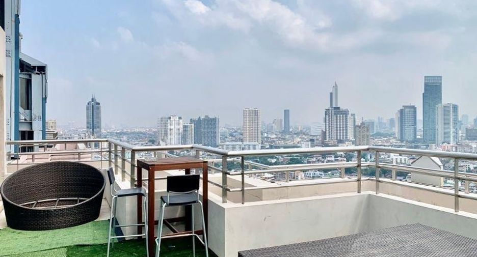 For rent and for sale 3 bedrooms condo in Khlong San, Bangkok