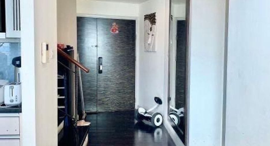 For rent and for sale 3 bedrooms condo in Khlong San, Bangkok