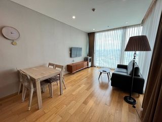 For sale 2 bed condo in Yan Nawa, Bangkok